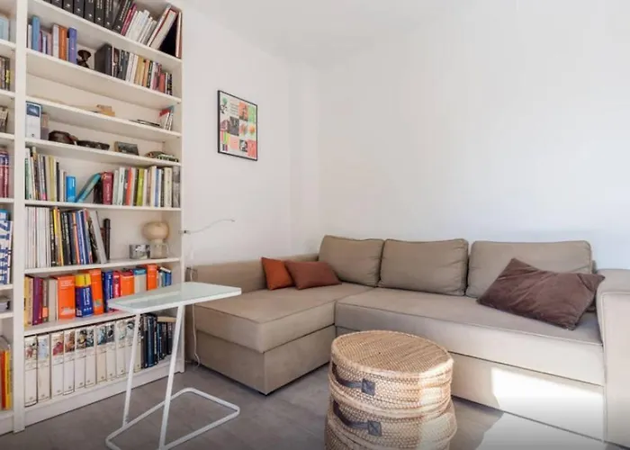 Apartment In The Center Of Granada, Nearby Alhambra
